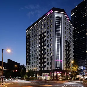 Hotel Moxy Shin Umeda, Ōsaka